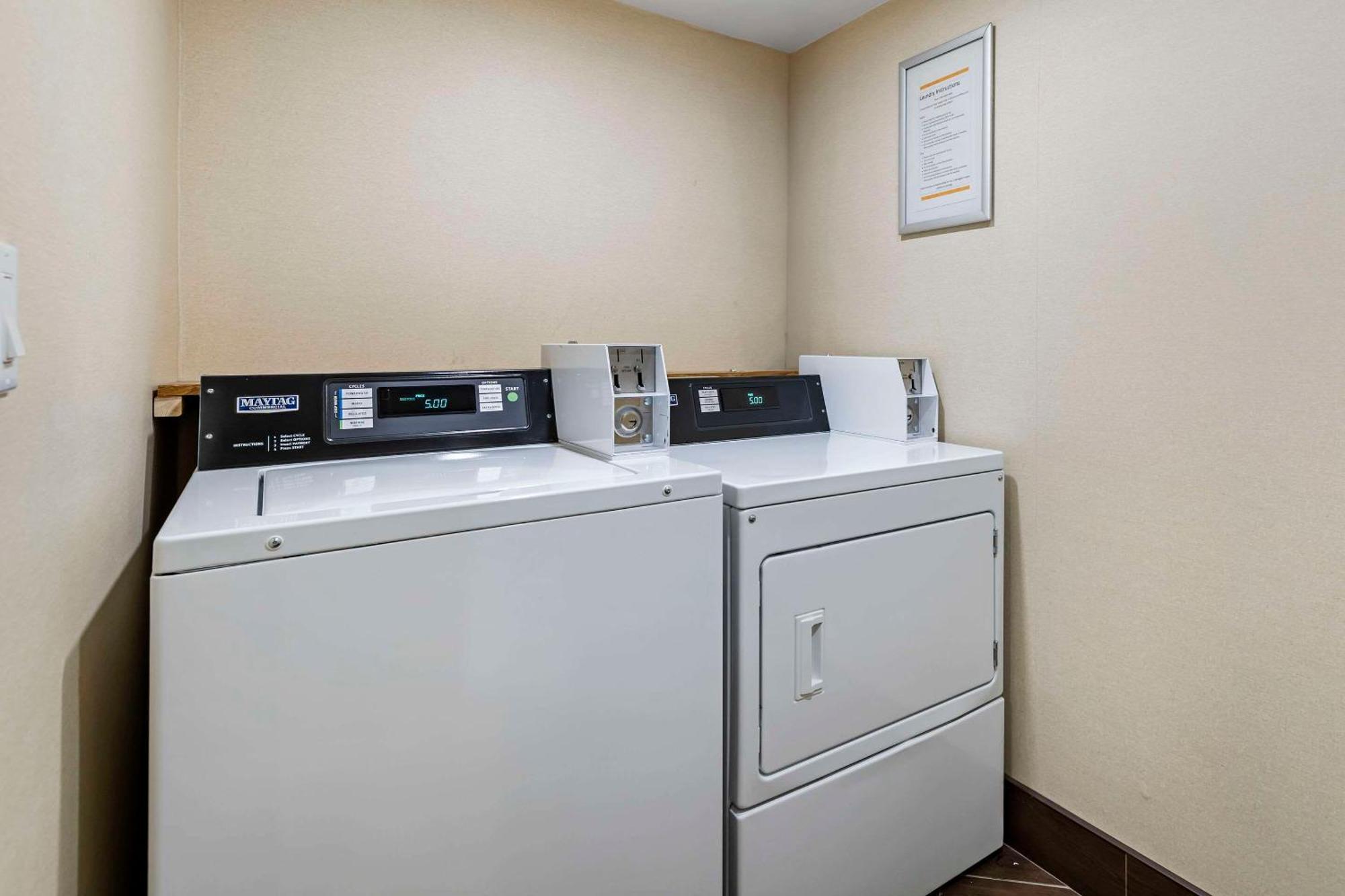 Comfort Inn Windsor Exteriér fotografie